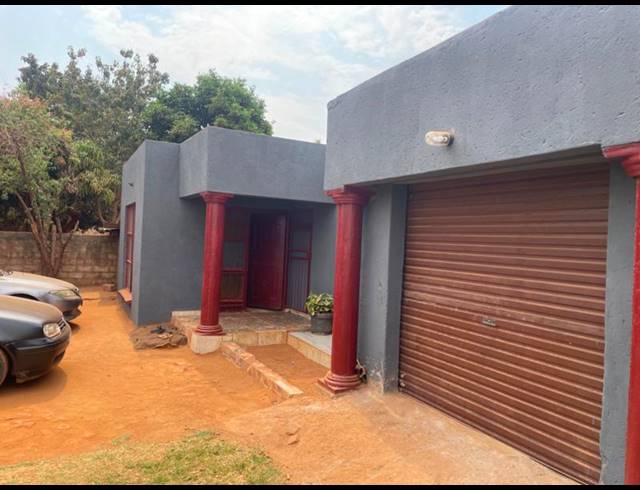3 BEDROOM HOUSE FOR SALE IN MOKOPANE RURAL
